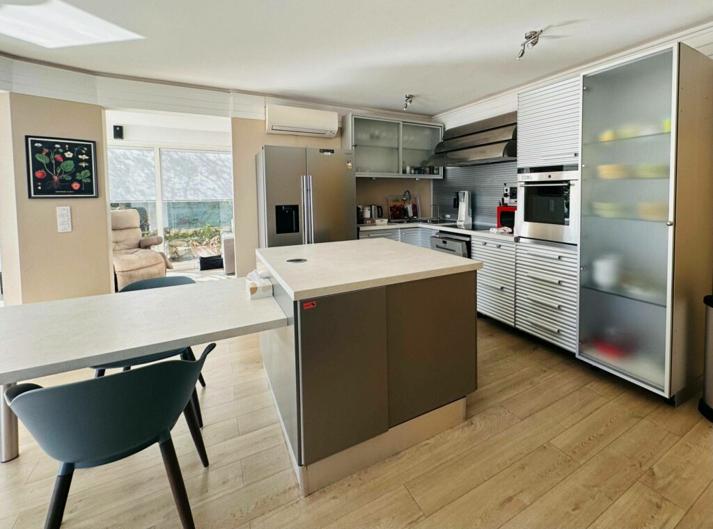 Cuisine équipée Appartement Papillon Cap d'Ail